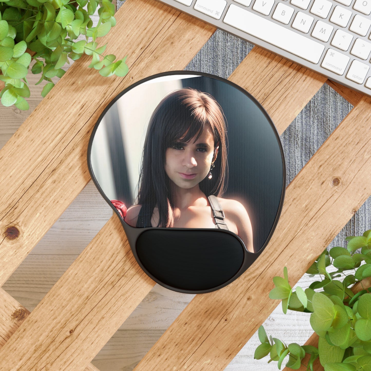 Last Dream Breast-Pad
